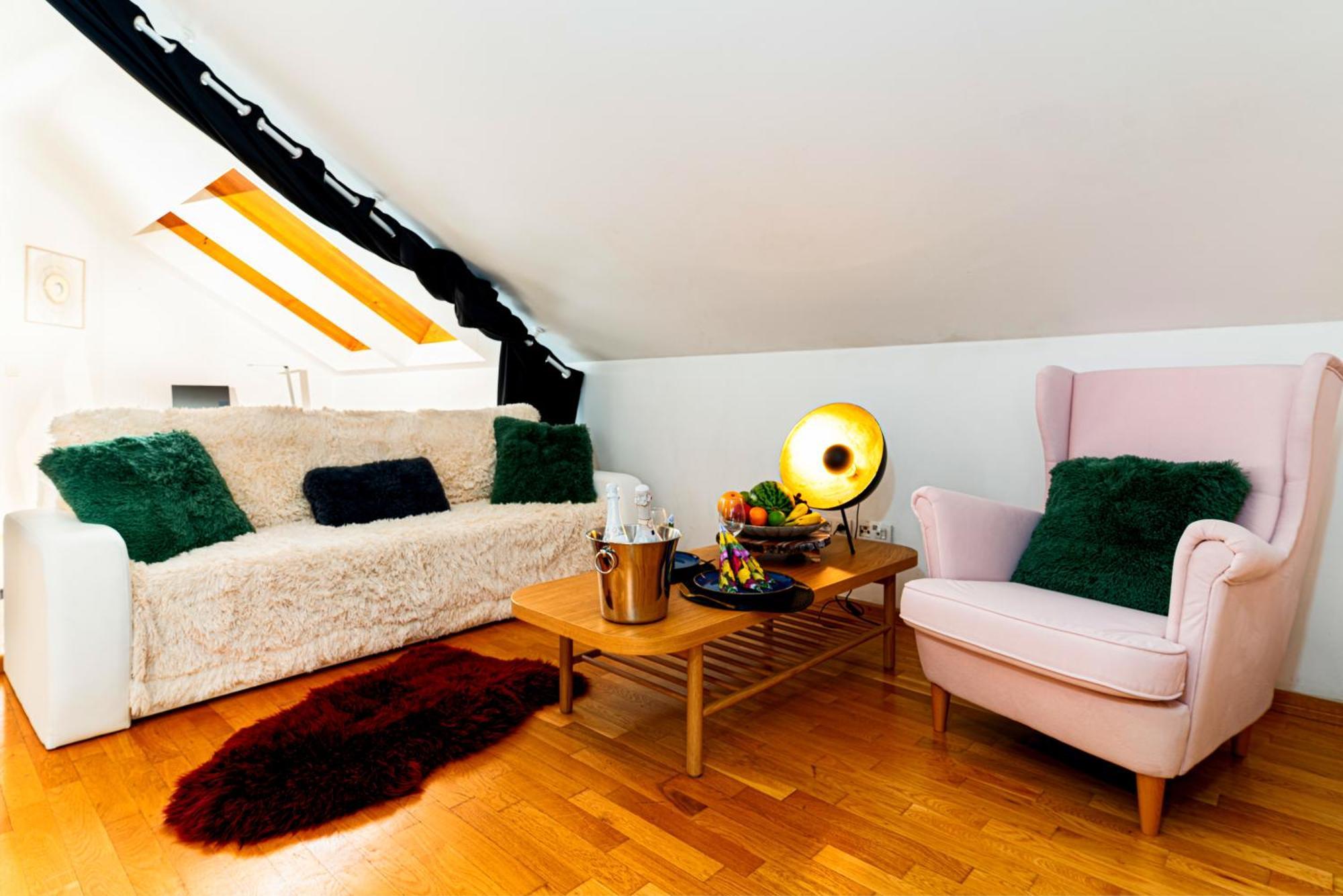 Golden River Apartment Praag Buitenkant foto